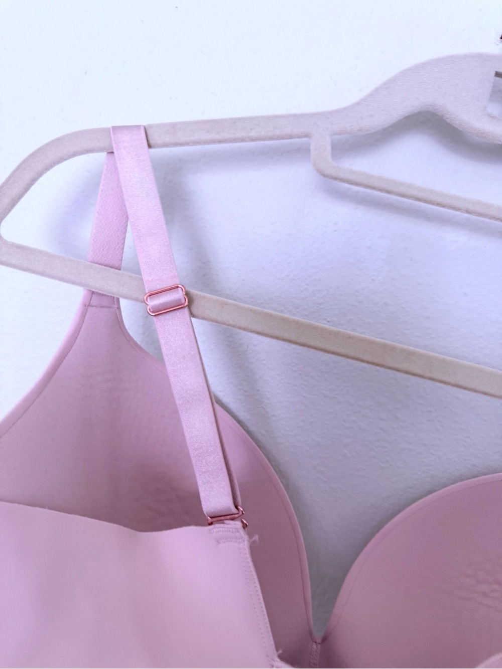 Maidenform 38D women’s Light Pink Push-Up Bra wireless side slimming EUC - Picture 9 of 14